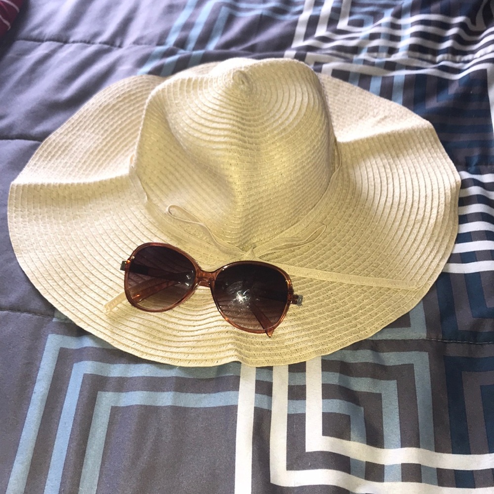 Beige Sun Hat